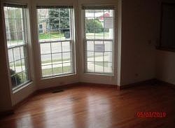 5th image of 401 S Linden St