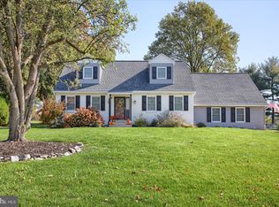 955 Clifton Heights Rd, Hummelstown, PA 17036