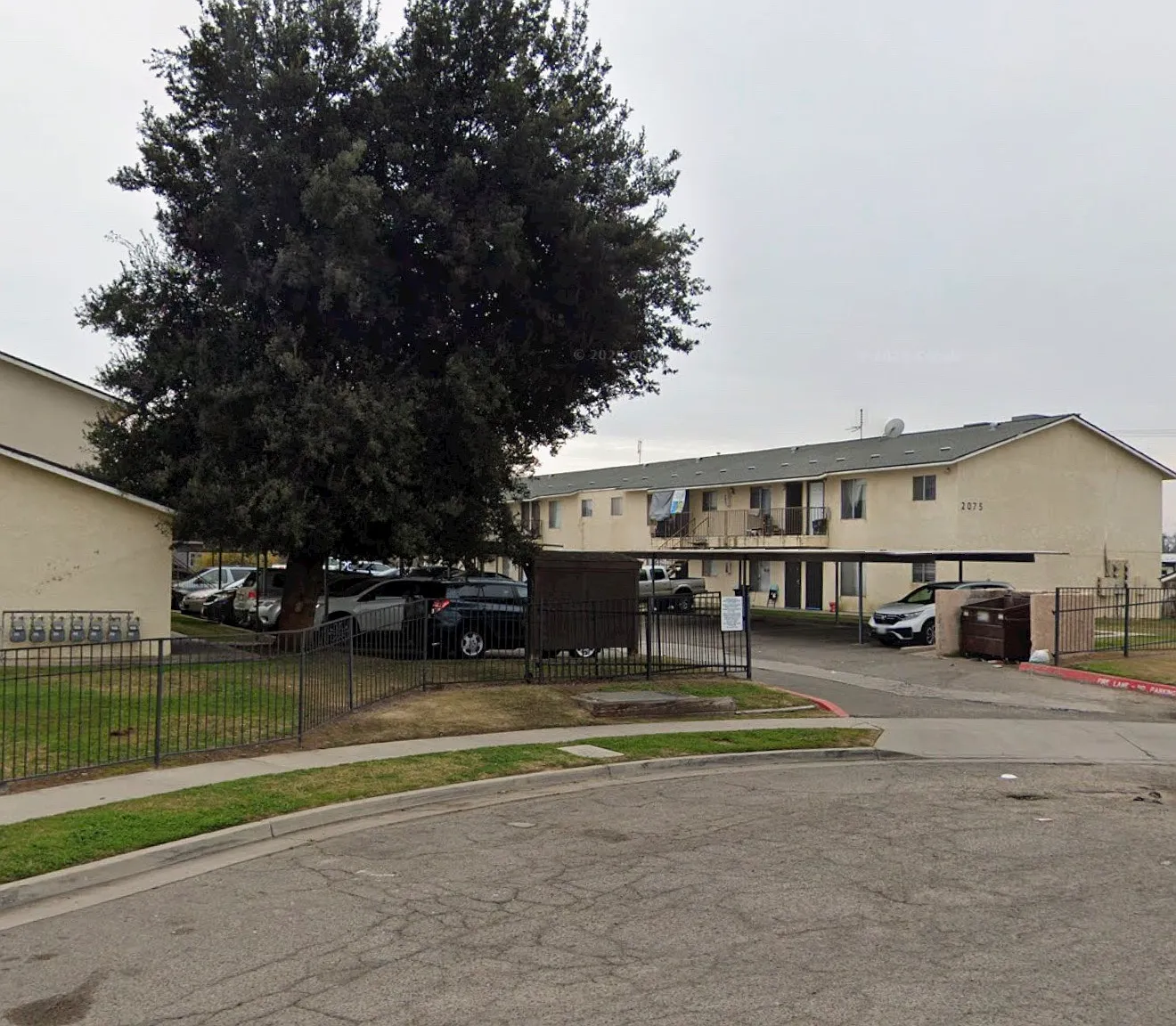 Hayston Ave — Photo 1