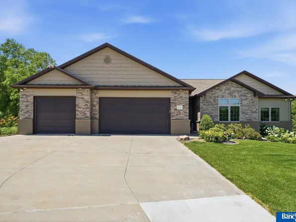 6515 Artisan Way, Lincoln, NE 68516