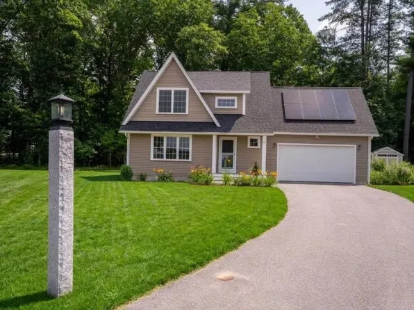 20 Beaumont Drive, Dover, NH 03820