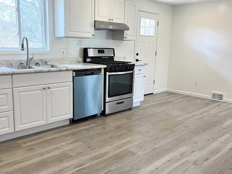 4803 Lyell Rd — Photo 20