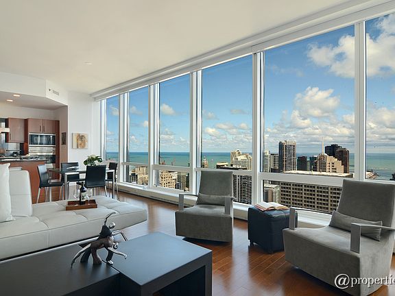 Living Room/Dining Room