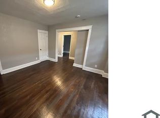 6633 Broadmoor St, Kansas City, MO 64131