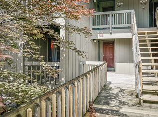 9314 S Lake Ridge Dr, Bloomington, IN 47401