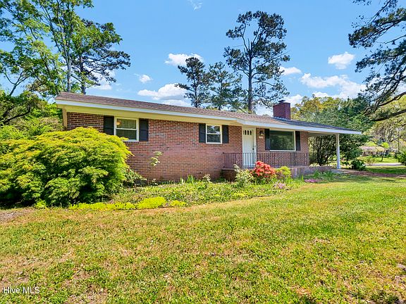 3rd image of 345 Willow Woods Dr