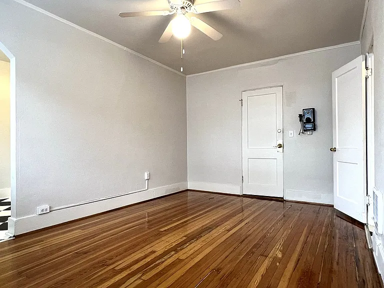 634 - Whitestone — Photo 12
