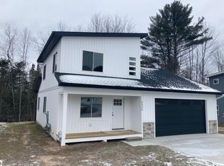 9226 S Flaska Dr #2, Cedar, MI 49621