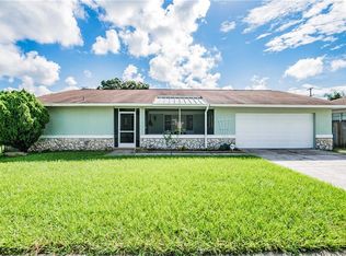 516 Mahogany Dr, Seffner, FL 33584