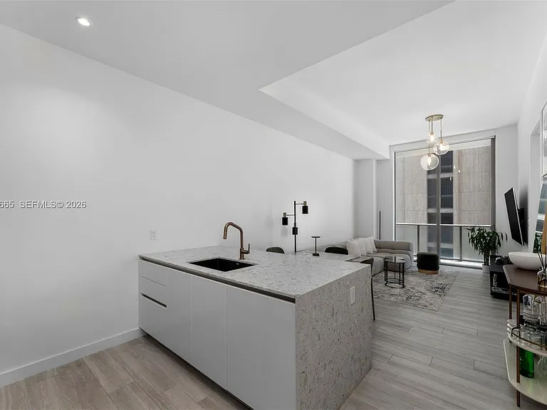 2655 S Bayshore Dr #908 — Photo 8