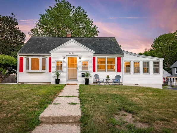 1438 Islington Street, Portsmouth, NH 03801