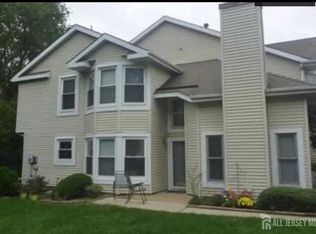 111 Lloyd Ct, East Brunswick, NJ 08816