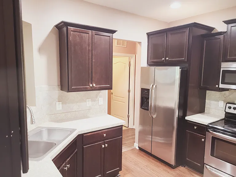 6835 Bone Creek Dr — Photo 10