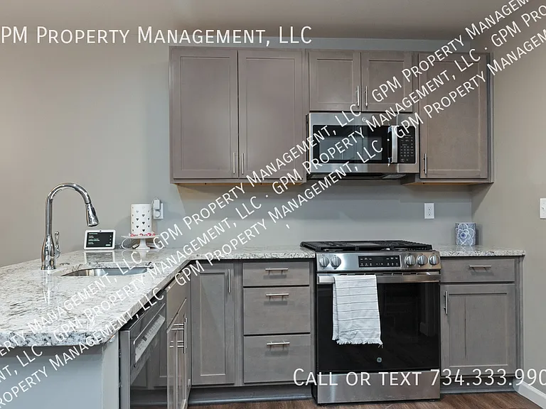 24538 Brookwood — Photo 8