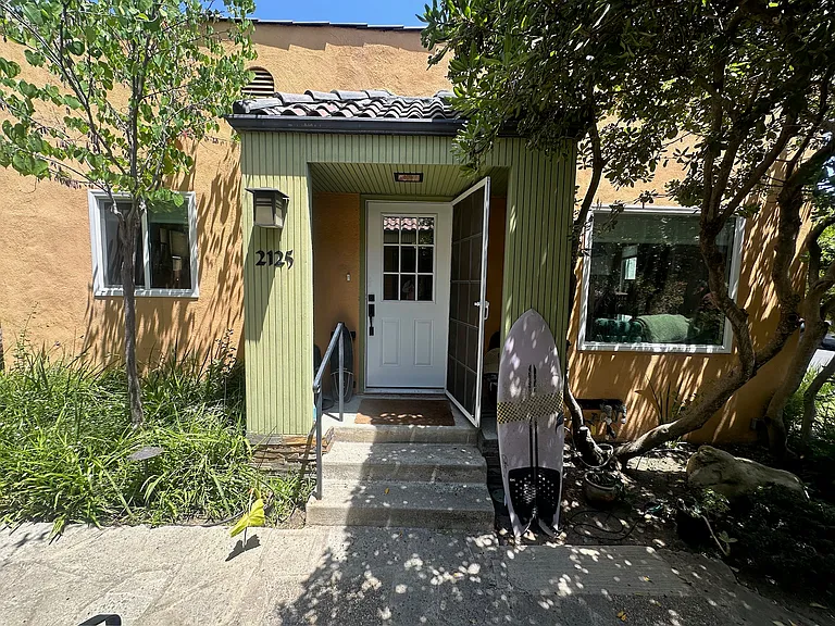 2125 Las Colinas Ave #2125 — Photo 4