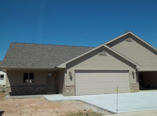 136 Clark St, Kimberly, WI 54136