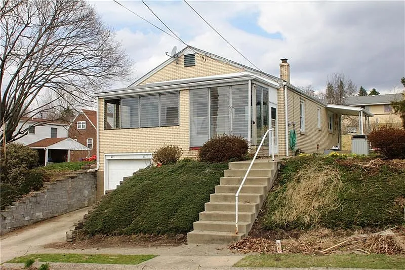 415 Walnut St photo 1