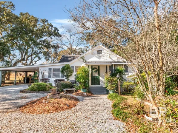 8309 Grand Oaks Dr, Theodore, AL 36582