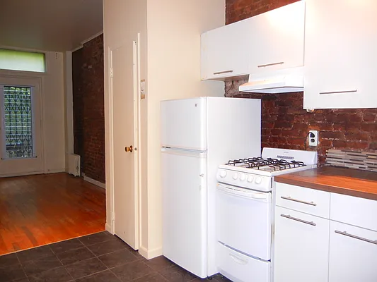 Rented by Brooklyn Heights Real Estate Inc | media 21