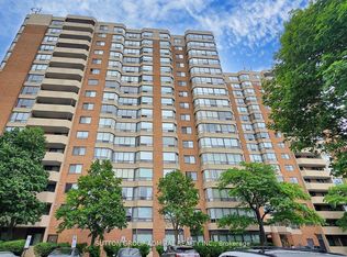 7601 Bathurst St #1107, Vaughan, ON L4J 4H5