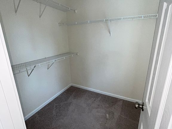 walk in closet - 1st bedroom