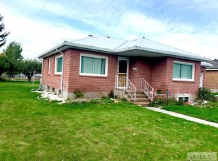 351 E Maple St, Shelley, ID 83274