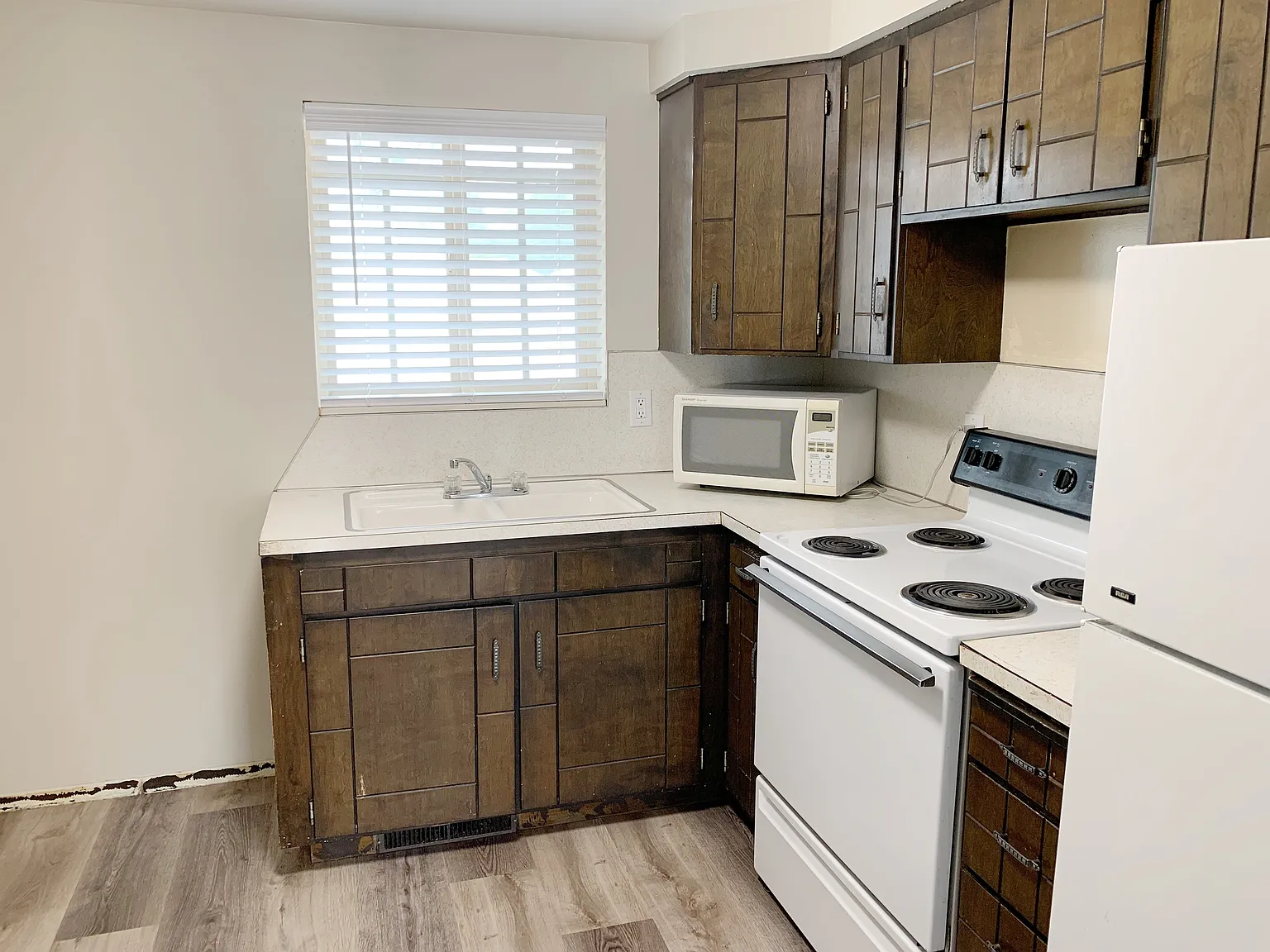 2 bed, 825 sqft, $1,225 — Photo 3