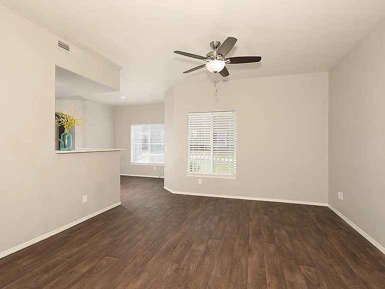 Canyon View Apartments — Photo 20
