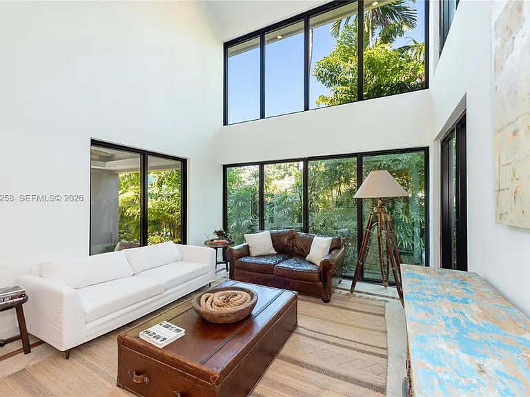 650 Curtiswood Dr — Photo 5
