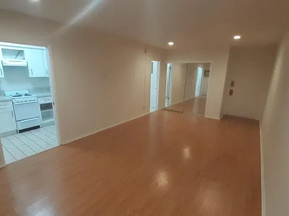 5929 Laurel Canyon Blvd #2, Valley Village, CA 91607