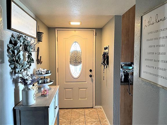 2nd image of 429 Fenoak Dr