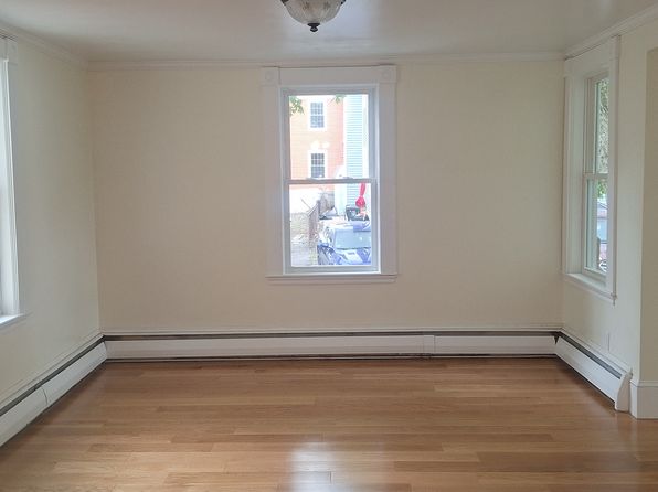 417 Main St #1
