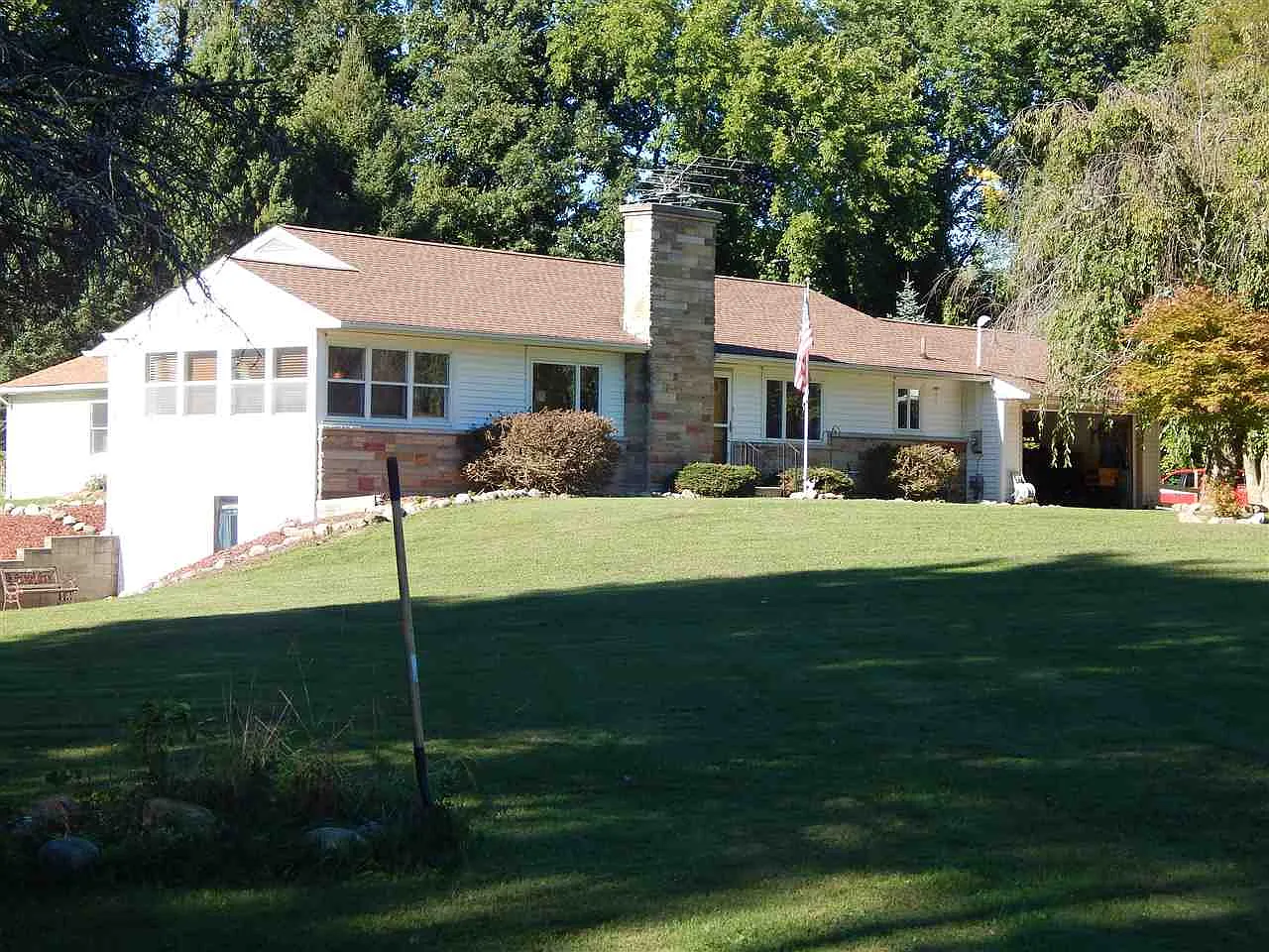 5542 Wyoming Rd photo 1