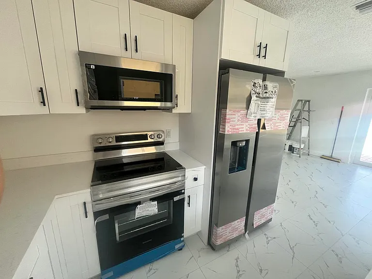 2747 Summit Blvd — Photo 7