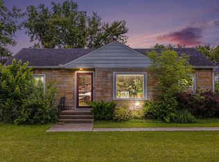 46555 Maben Rd, Canton, MI 48187