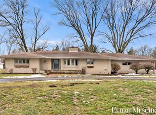 296 Henry St, Coopersville, MI 49404