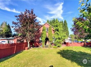 11925 51st Ave NE, Marysville, WA