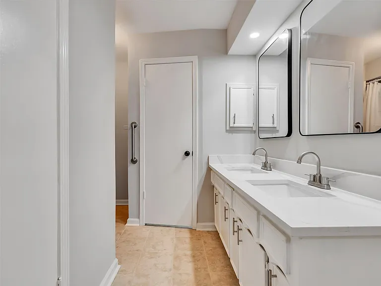 14134 Cleobrook Dr — Photo 18