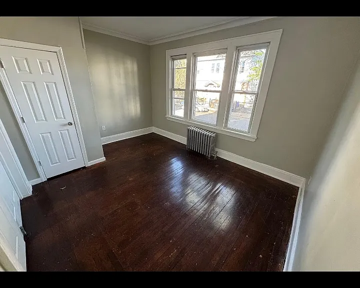 161 Sunset Ave #2L — Photo 3