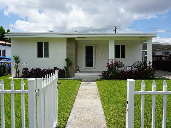 3rd image of 5410 SW 4th St