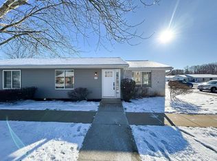 543 Berberis Plz #B, Monroe Township, NJ 08831