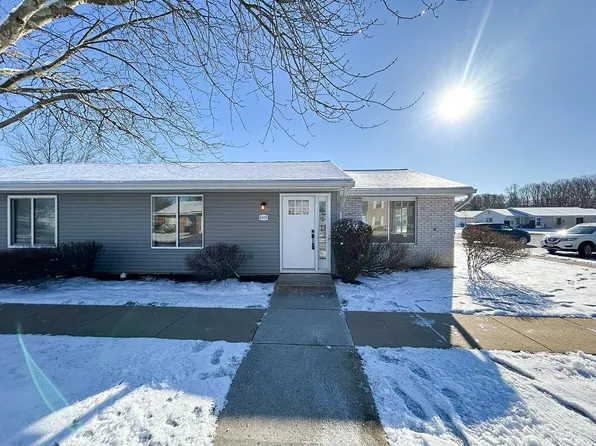 543 Berberis Plz #B, Monroe Township, NJ 08831