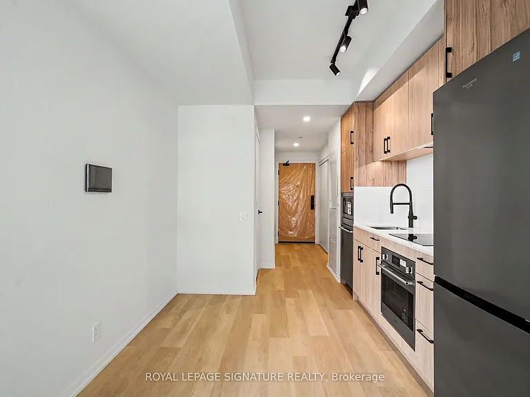 109 Erskine Ave #1610 — Photo 6