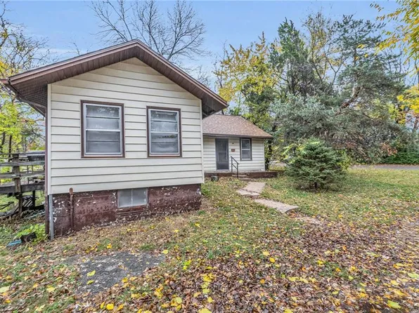 8244 Riley St, Overland Park, KS 66204