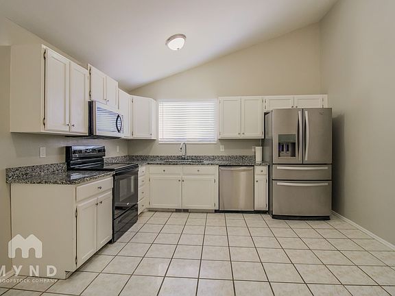 4th image of 5943 W Cargo Cir