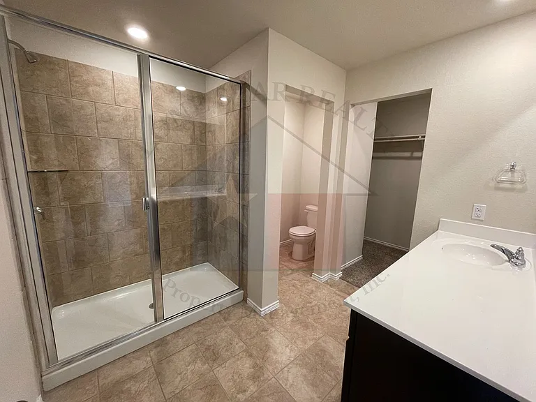 9601 Murandy Dr — Photo 14