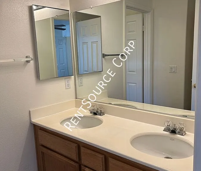 3210 Lantana Ct — Photo 27