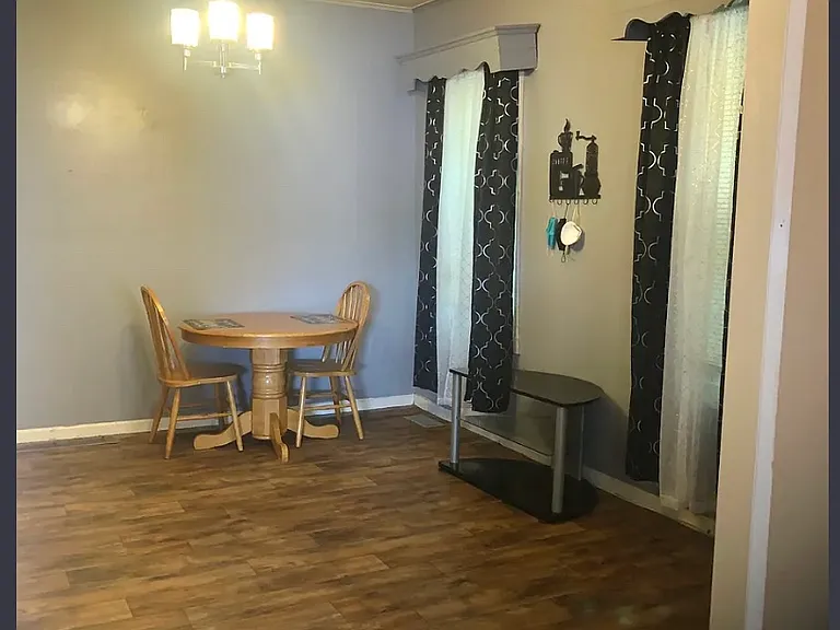 106 Lancaster St #1 — Photo 2