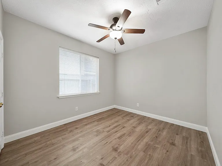 4414 Casey Cir — Photo 12