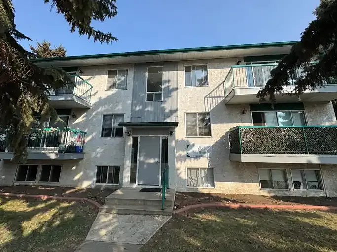 5604 50th Ave #103